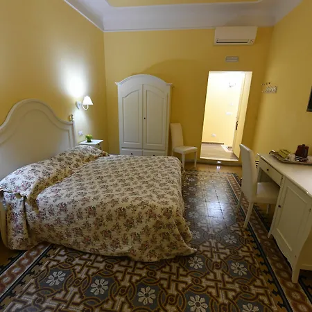 Guest house Qt